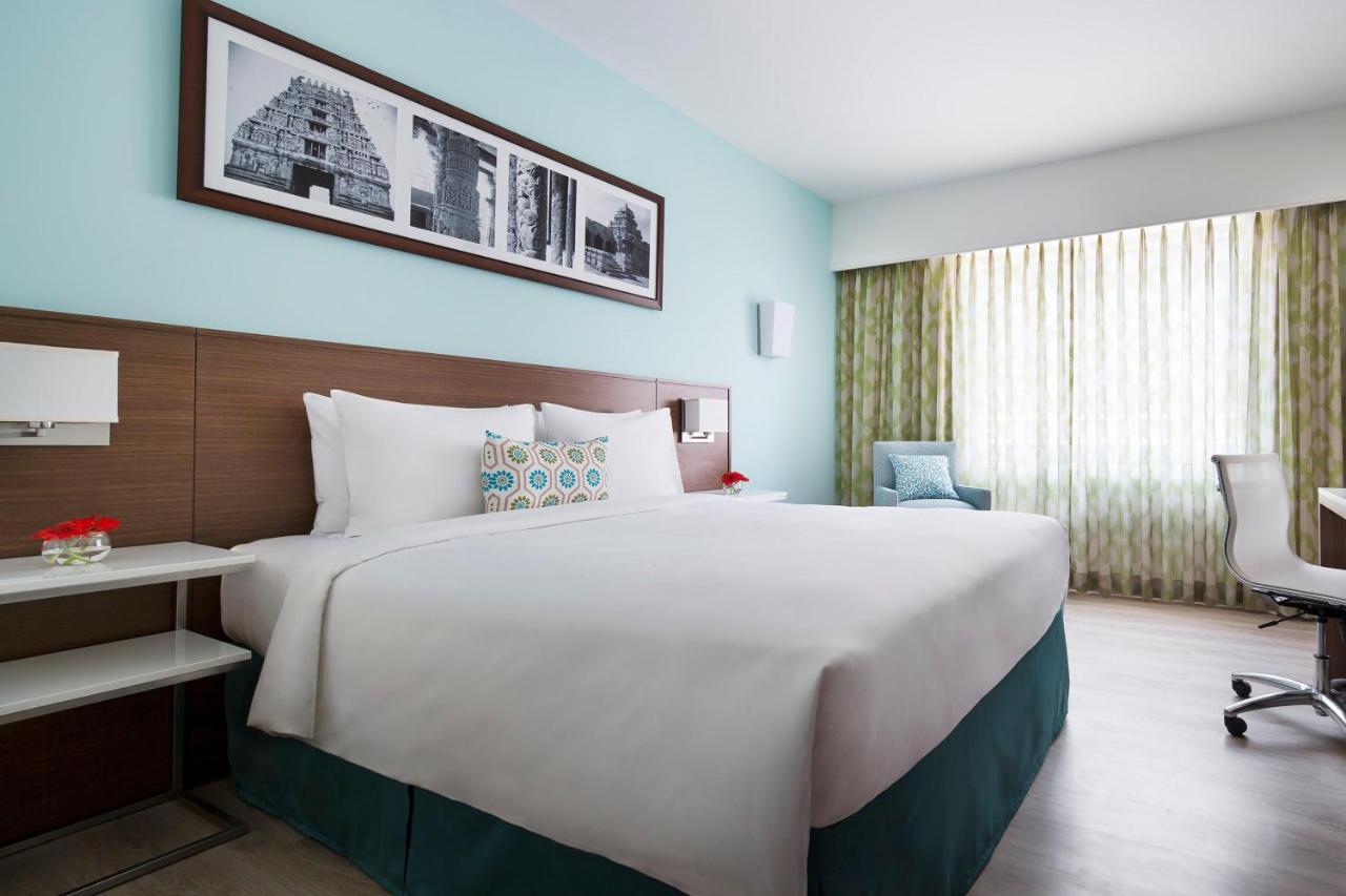 Hotel Fairfield By Marriott Bengaluru Rajajinagar Zewnętrze zdjęcie