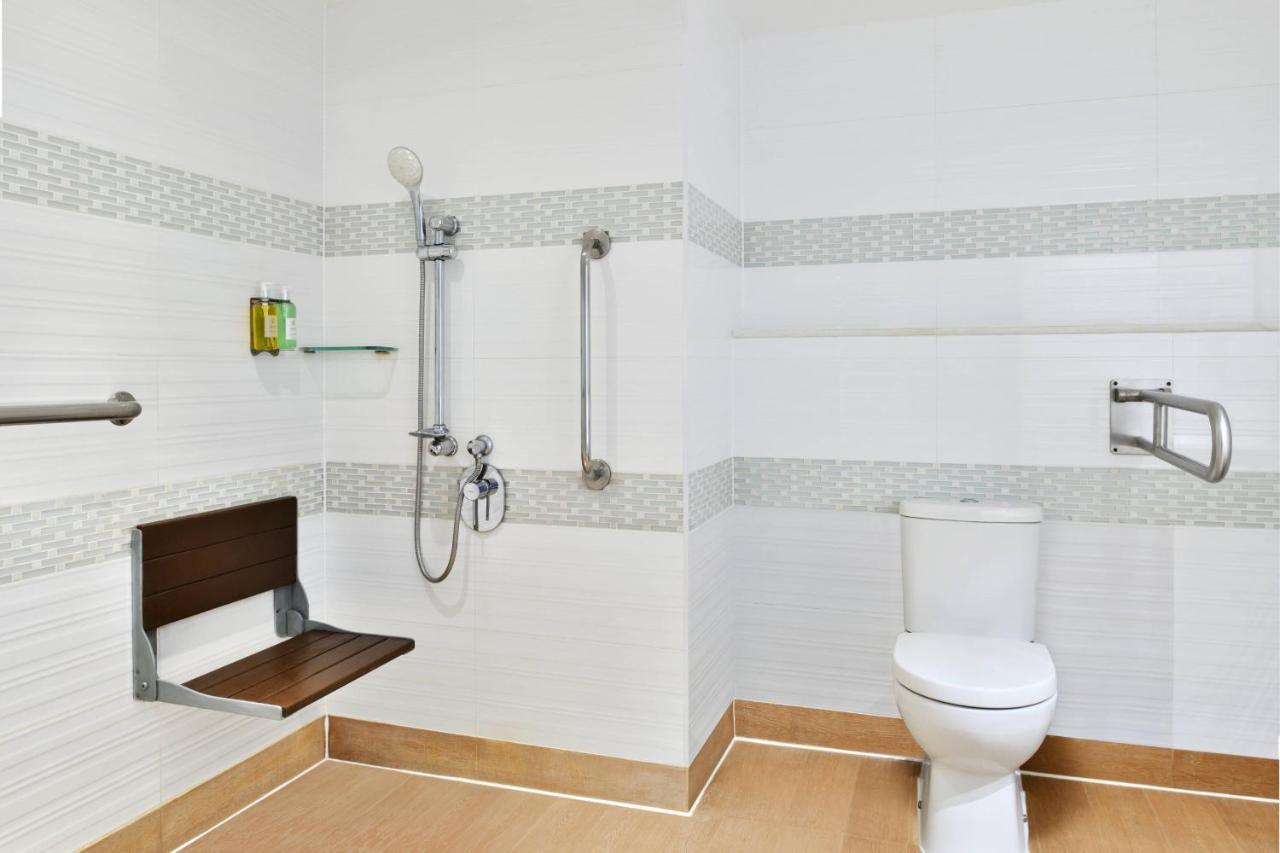 Hotel Fairfield By Marriott Bengaluru Rajajinagar Zewnętrze zdjęcie