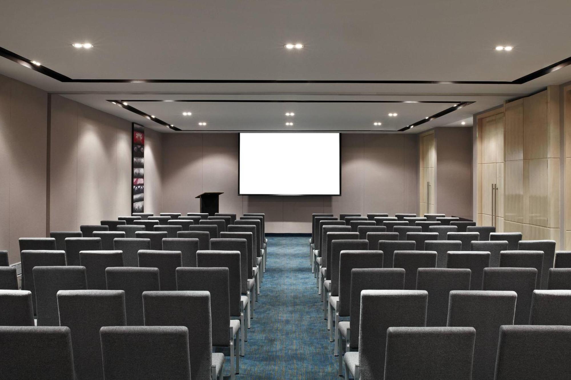 Hotel Fairfield By Marriott Bengaluru Rajajinagar Zewnętrze zdjęcie