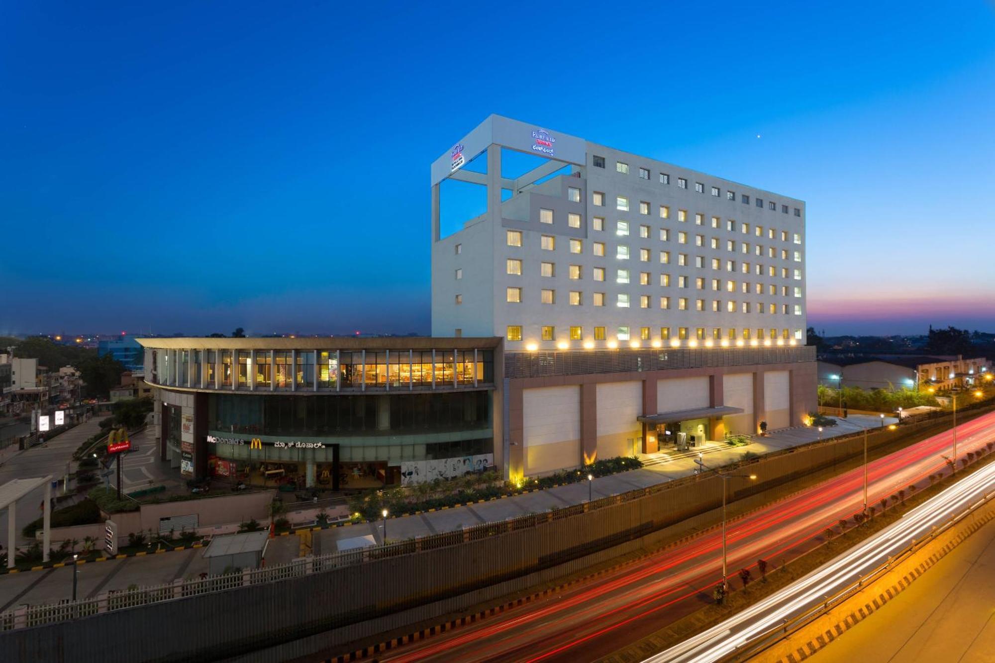 Hotel Fairfield By Marriott Bengaluru Rajajinagar Zewnętrze zdjęcie