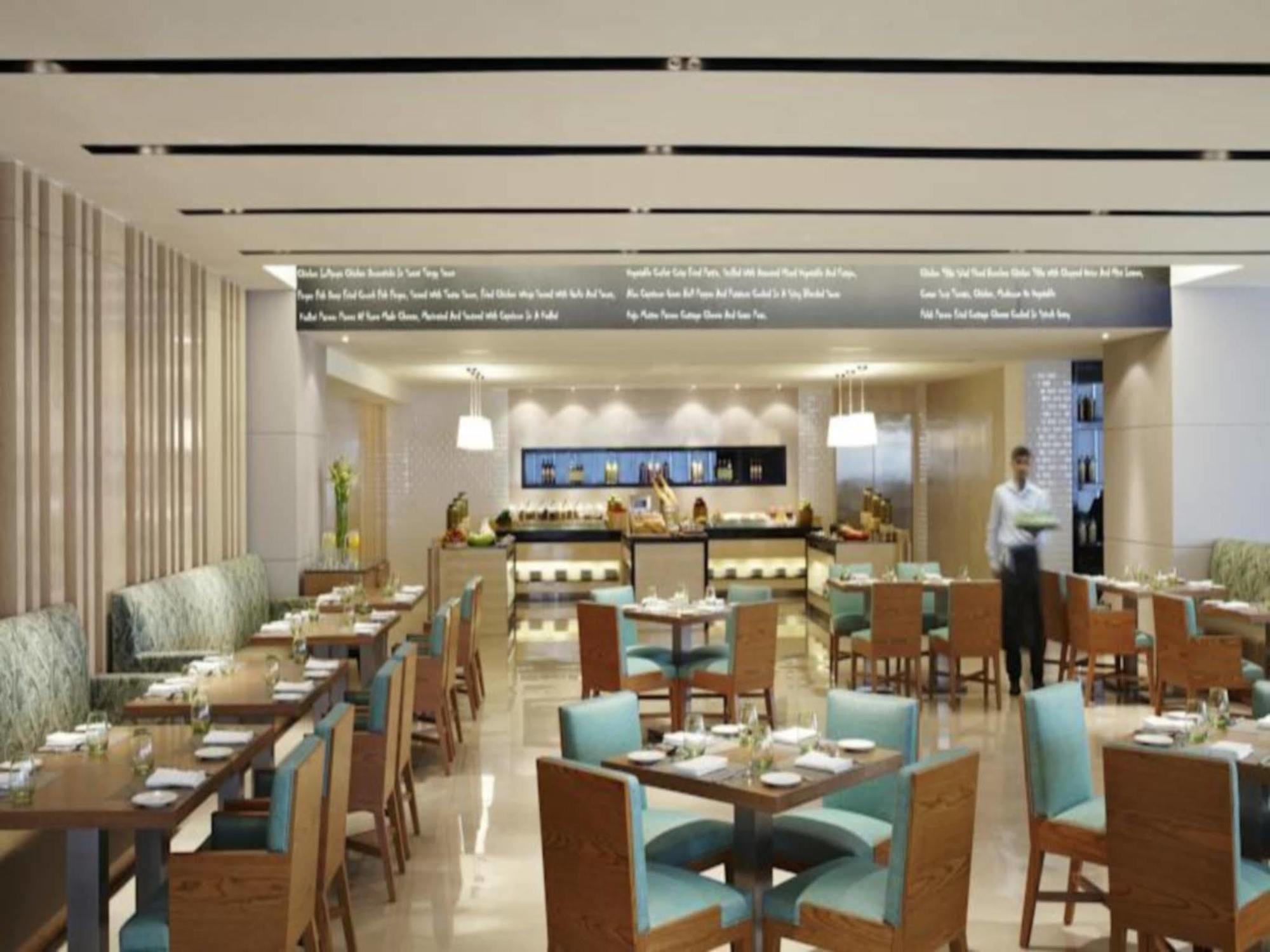 Hotel Fairfield By Marriott Bengaluru Rajajinagar Zewnętrze zdjęcie